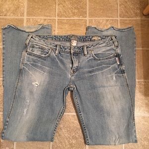 Silver Jeans 32/33 Bootcut Low-rise Distressed